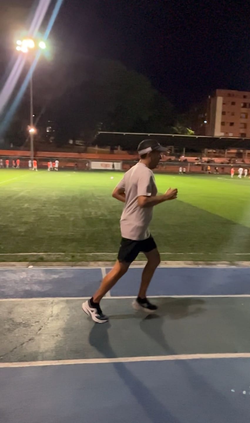 Customer photo review of 2XU Visera Performance Unisex