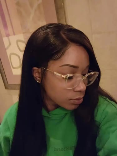 Customer photo review of Parting Max 9×6 Glueless Wear Go Straight Wigs Ready To Wear 180% Density