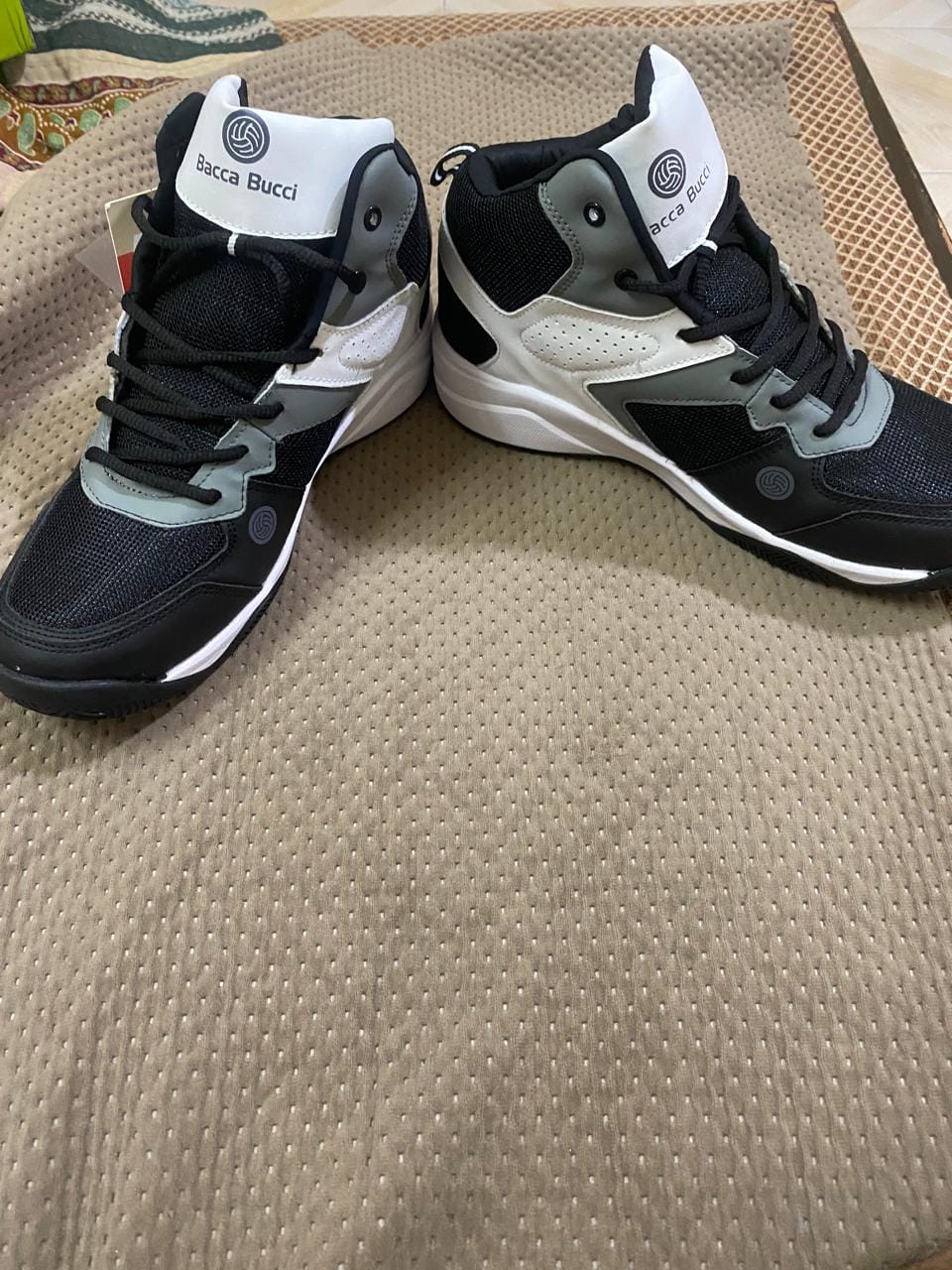 Customer photo review of Bacca Bucci Wager