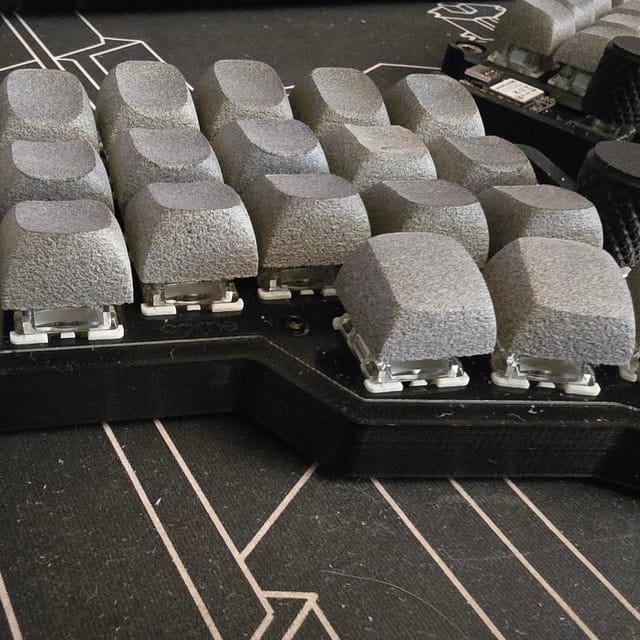 Customer photo review of DES Keycap Set, ergonomic sculpted keycaps