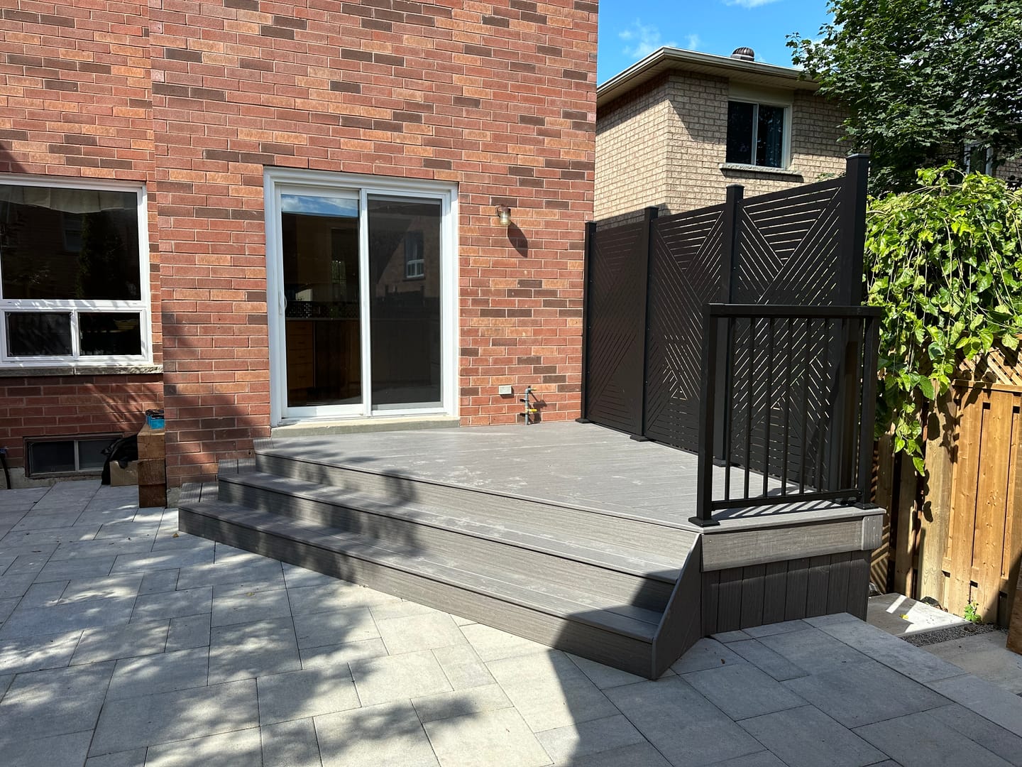 Customer photo review of Privacy Screen (Hexx)