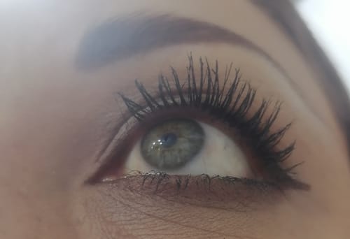 Customer photo review of Suero para pestañas y cejas