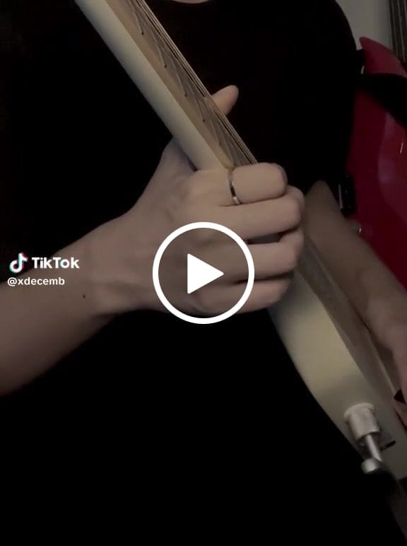 Customer video review of Donner HUSH-I Pro Guitare Modes sonores multiples Guitare de voyage portable
