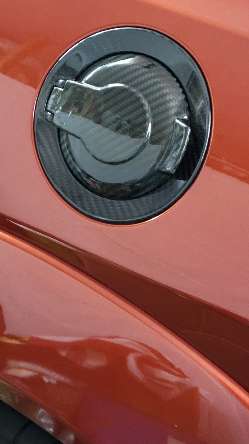 Customer photo review of Real Carbon Fiber Gas Cap Cover for Dodge Challenger 2015-2023