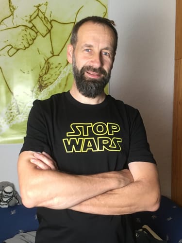 Customer photo review of DEZENTE REBELLEN ORGANIC SHIRT BUBEN • STOP WARS