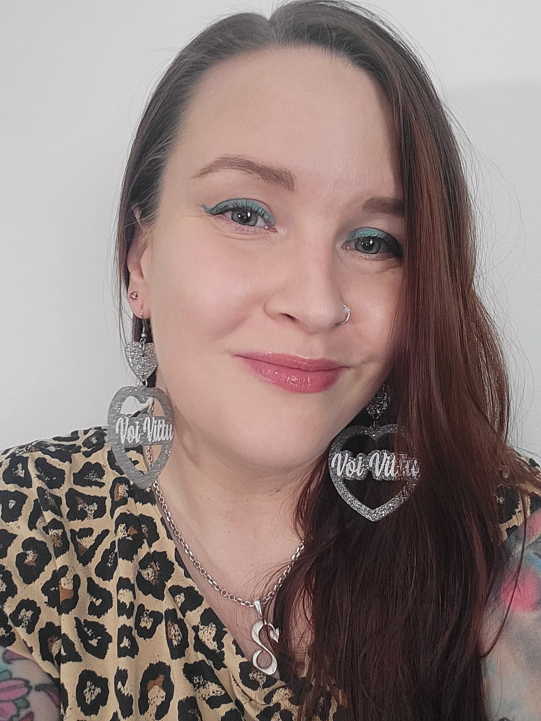 Customer photo review of Sydän korvikset omalla tekstillä