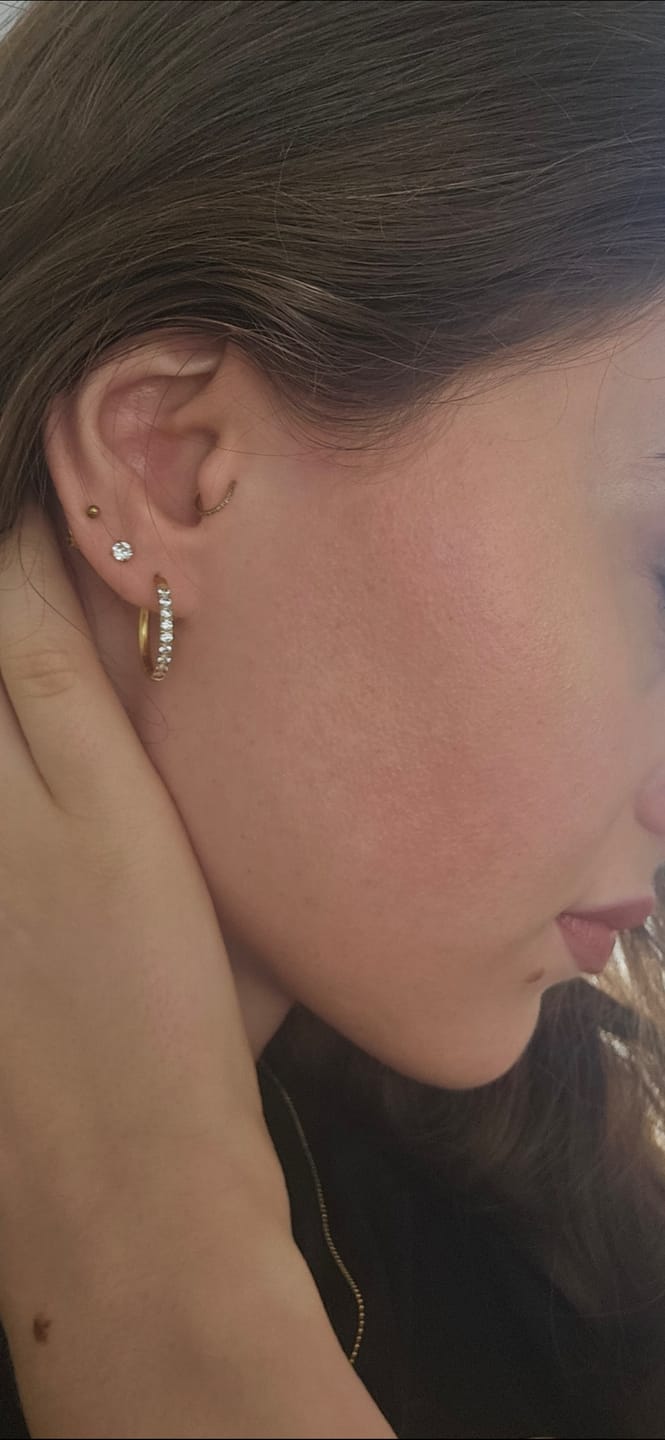 Customer photo review of Zircon Clicker | Nasen- & Ohrpiercing