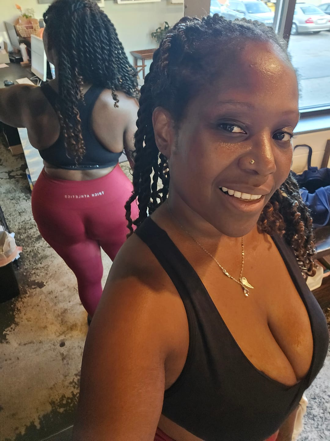 Customer photo review of Contour Seamless Leggings