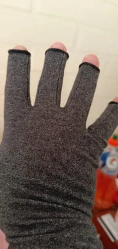 Customer photo review of CompresFit™ Gloves