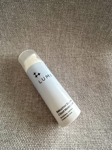 Customer photo review of Bakuchiol Skydew Cloud Moisturizer