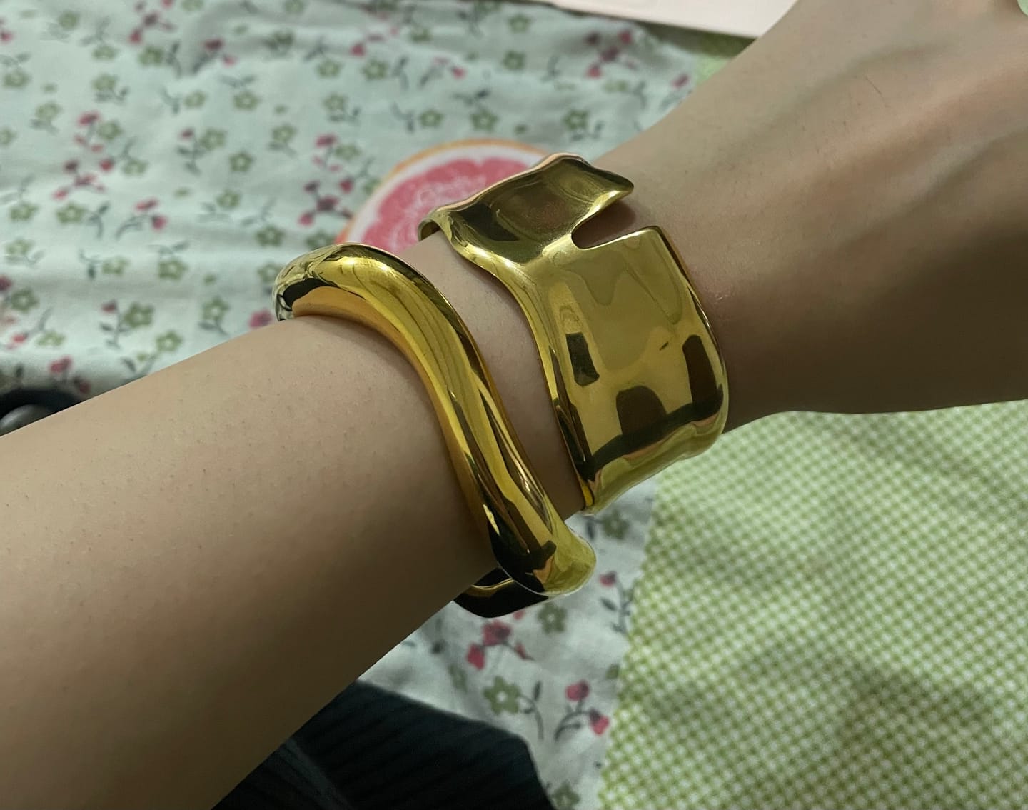 Customer photo review of Curved Chic Gold Bracelet