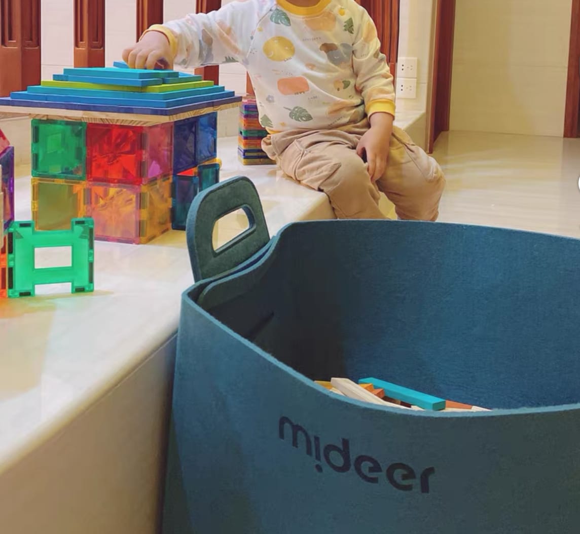 Customer photo review of Mideer Large Fodable Toy Storage Bag: Beige