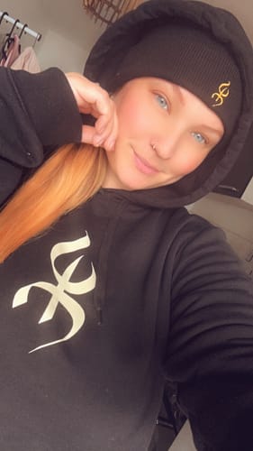 Customer photo review of Bonnet brodé YAZ ⵣ - Symbole de noblesse et de liberté