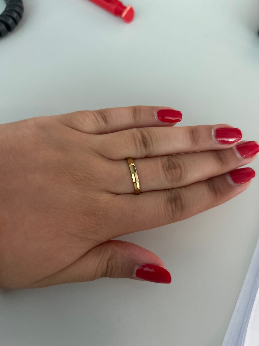 Customer photo review of Edgy Ring | 18K vergoldet