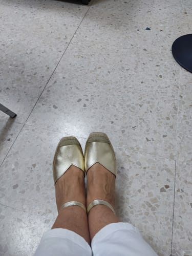 Reseña con foto de un cliente sobre Laia Oro