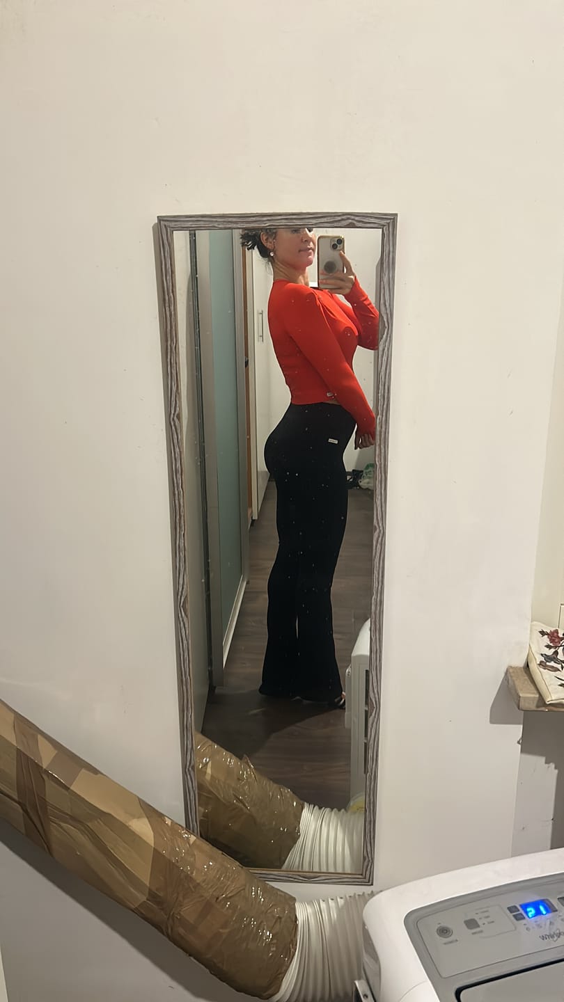 Customer photo review of Leggings a Zampa di Elefante Nero