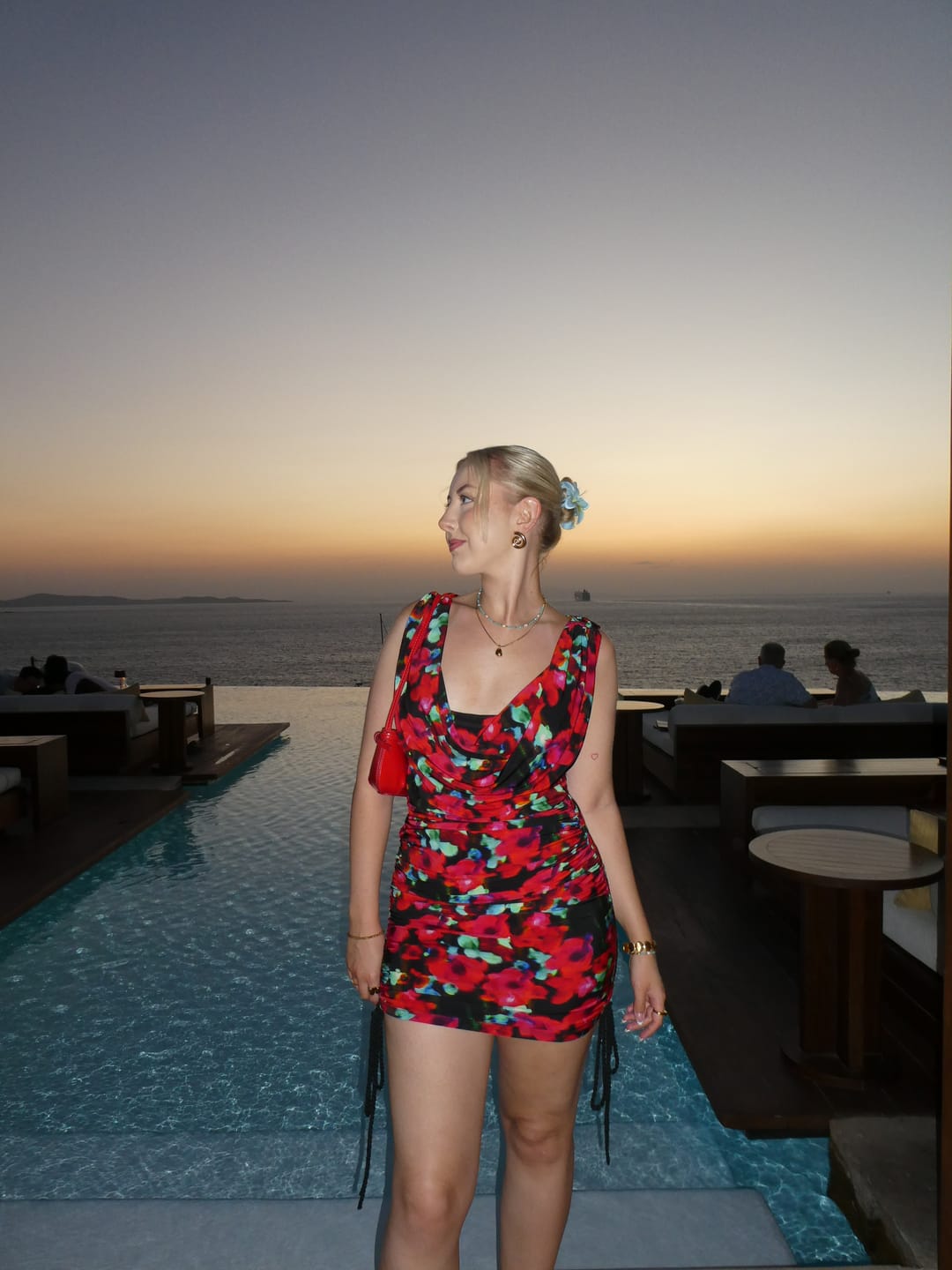 Customer photo review of Sorelle Necklace