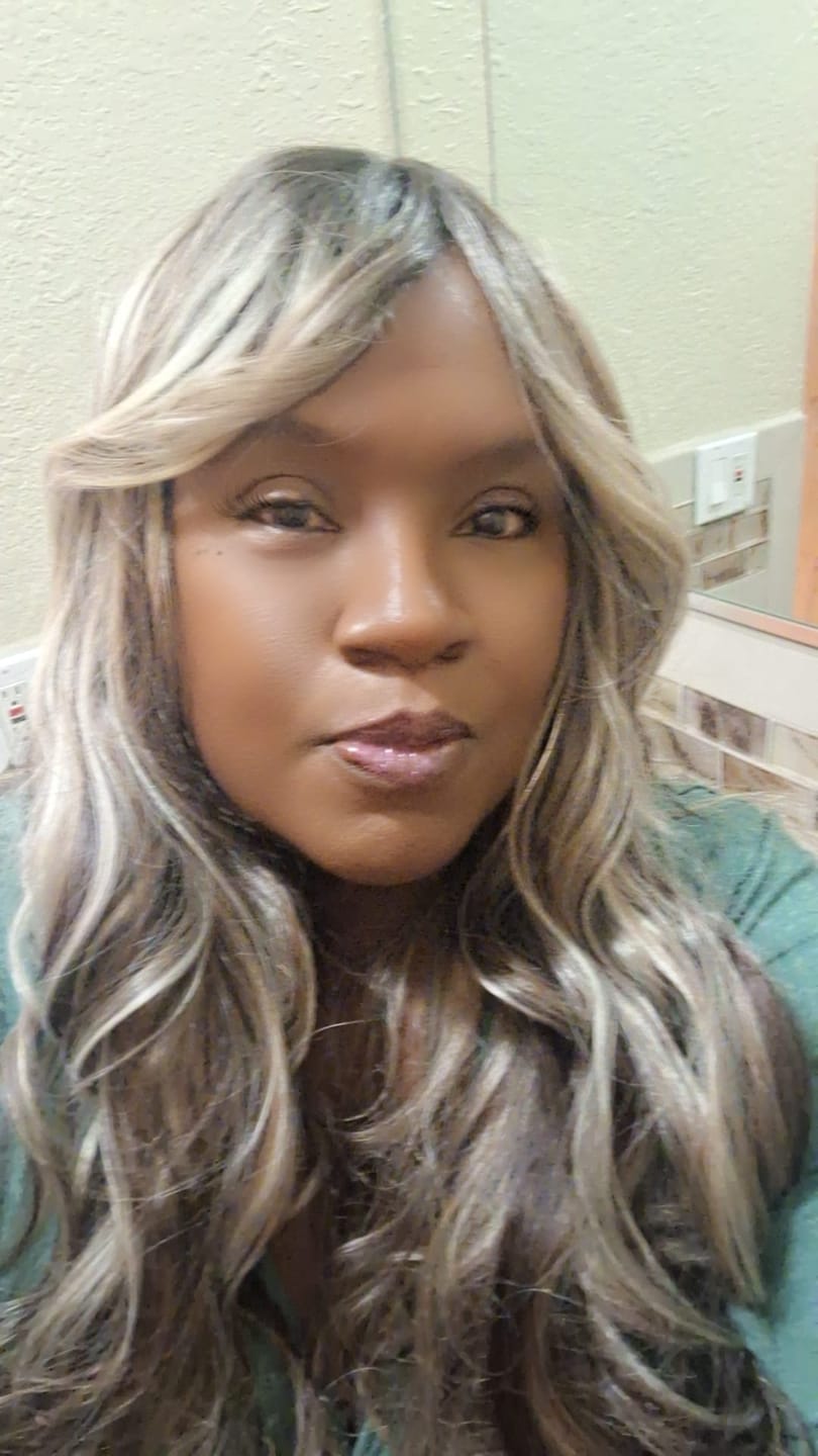 Customer photo review of Chade Cutie Collection Synthetic Full Wig - CUTIE 194 (CURTAIN BANG WIG 01)