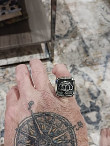 Customer photo review of Royal Signet Crown Ring
