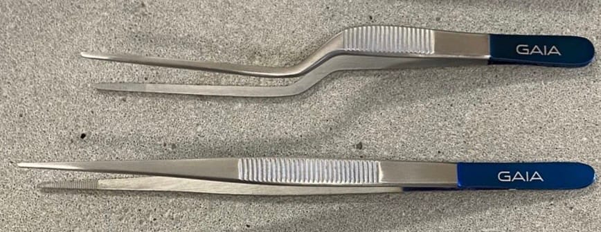 Customer photo review of Small Straight SuperFine Tweezers & Holdfast Magnetic Pin Bundle