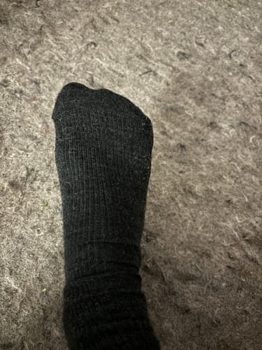 Customer photo review of Vagden "Non-Elastic Top" Merino Wool Dress Diabetic Socks