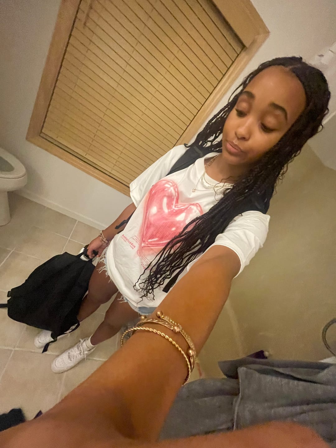 Customer photo review of Aelfric Eden Love Balloon Graphic Tee