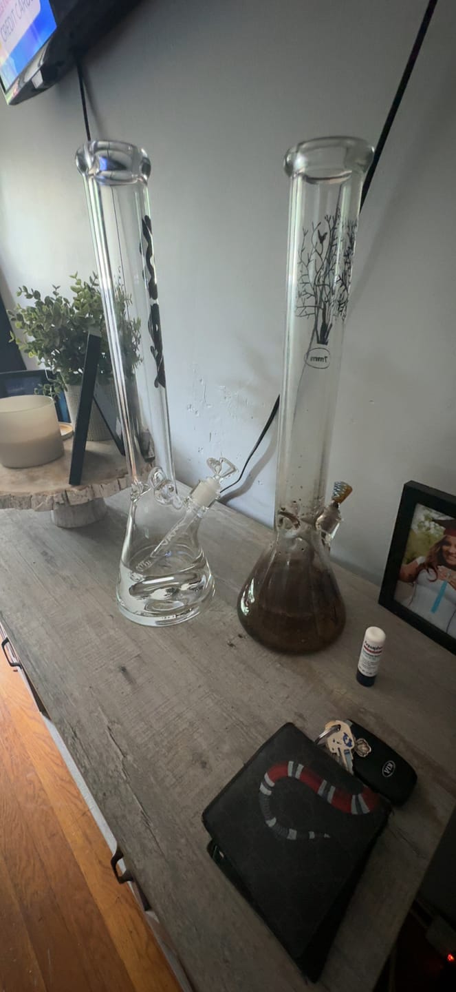 Customer photo review of 18" x 9mm Beaker Bong