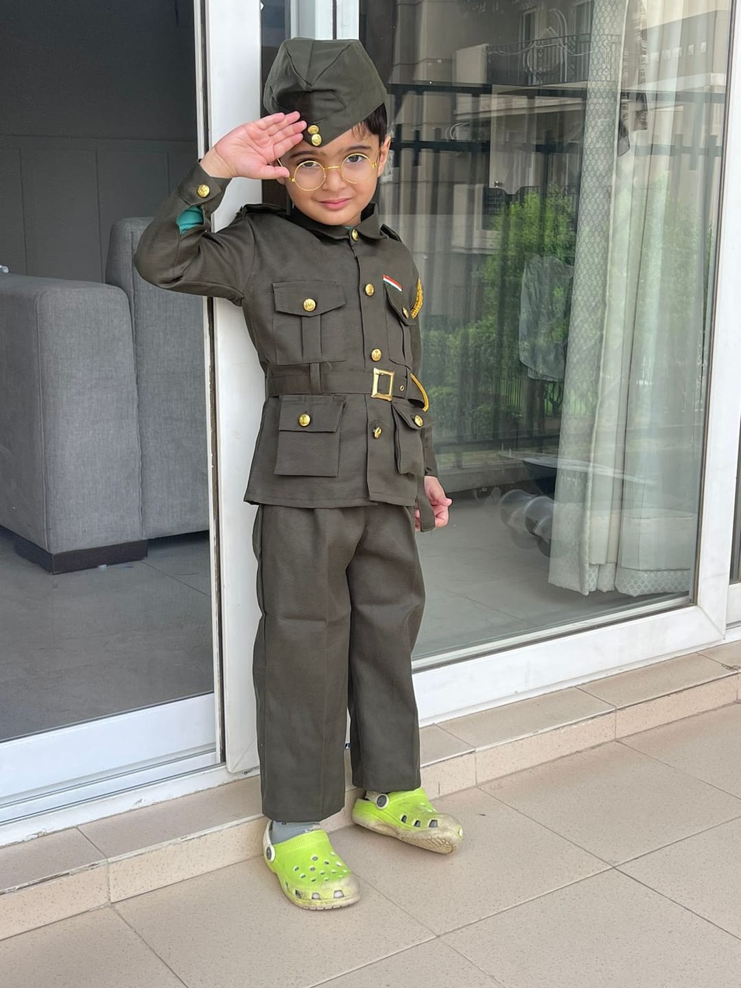 Customer photo review of Subhash chandra Bose dress