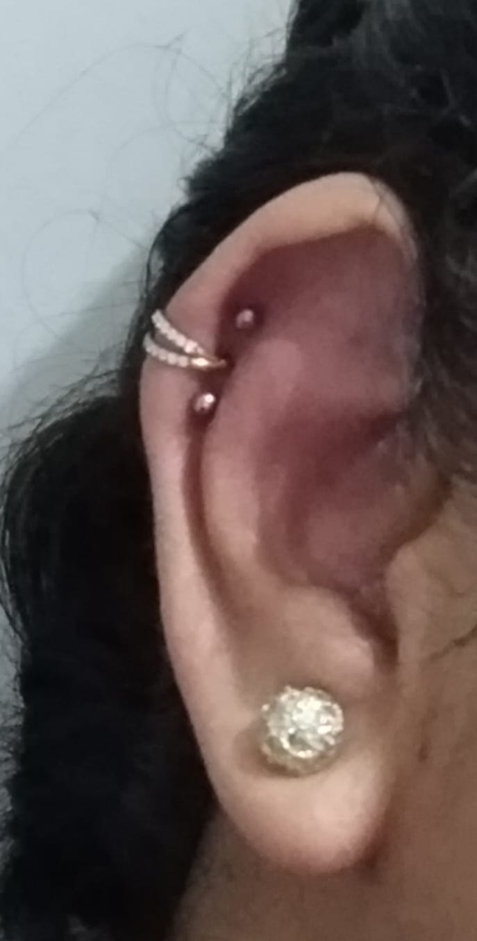 Customer photo review of Piercing Aro Clicker Doble Zirconias Titanio