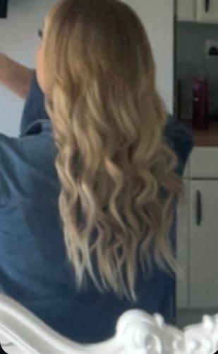 Customer photo review of Easilocks Professional Precision Tape Extensions-16/18"