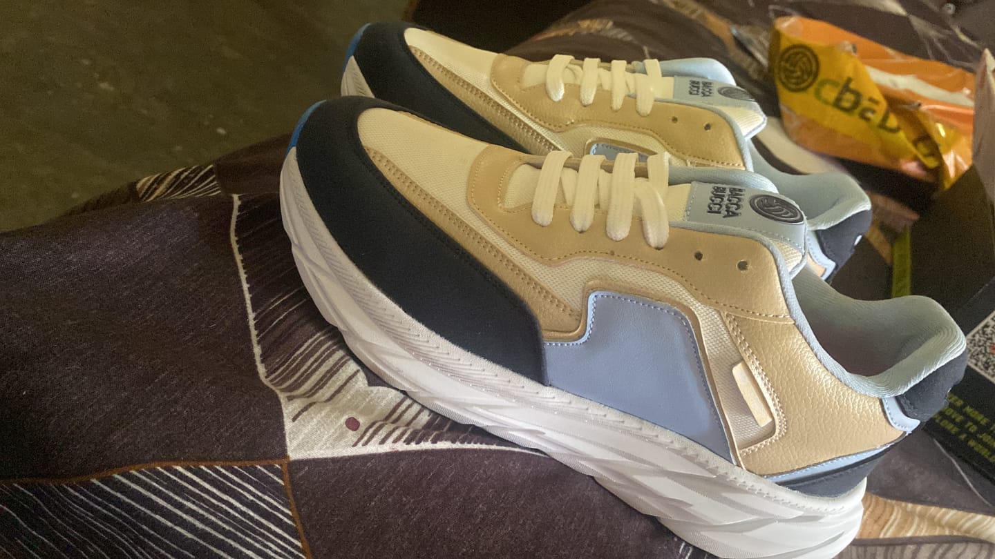 Customer photo review of Bacca Bucci Men's SYLVIA Chunky Sole Sneakers