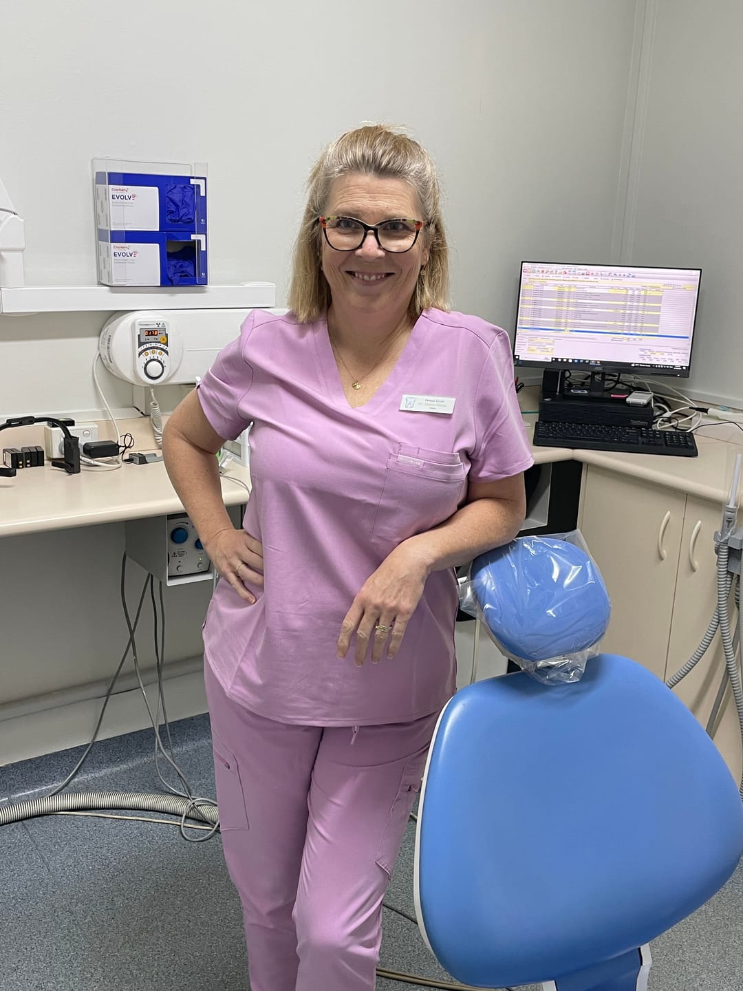 Customer photo review of FLORENCE Three Chest Pocket Scrub Top (Original SLTECH™ fabric) - Lavender Haze