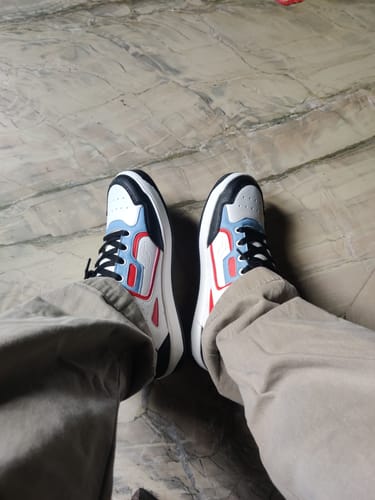 Customer photo review of DYNO White sky red Men's casual sneaker