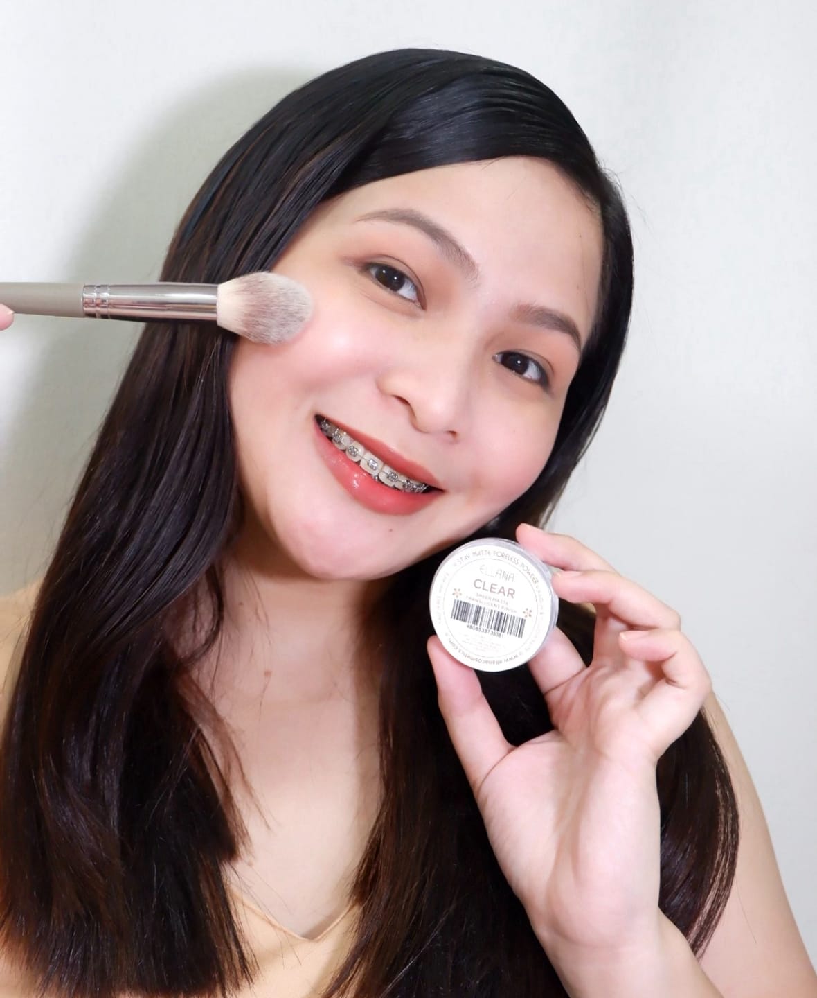 Customer photo review of Stay Matte Poreless Oil Control Powder