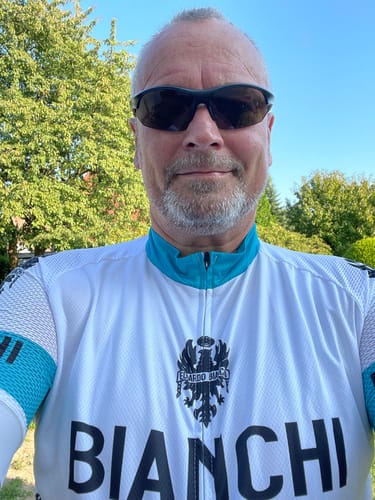 Customer photo review of Bianchi Eagle Retro Short Sleeve Cycling Kit