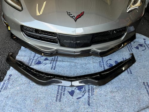 Customer photo review of Chevrolet Corvette C7 Stage 2 Front Splitter Lip