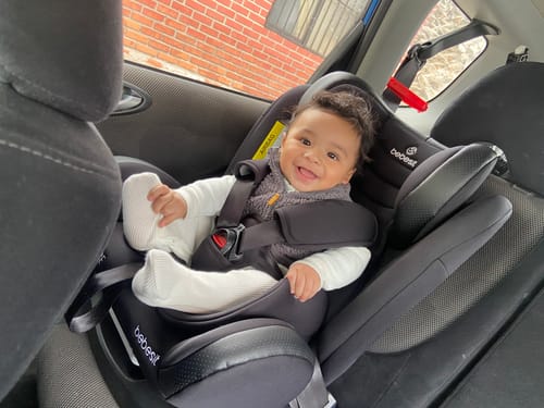 Customer photo review of Silla de Auto Convertible Advance Negra