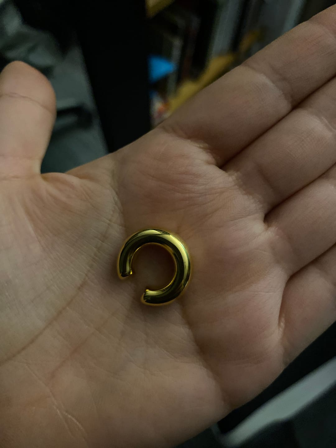 Customer photo review of Chunky Ear Cuff