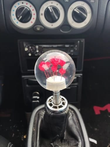 Customer photo review of Suichuuka Flower Gear Shift Knobs