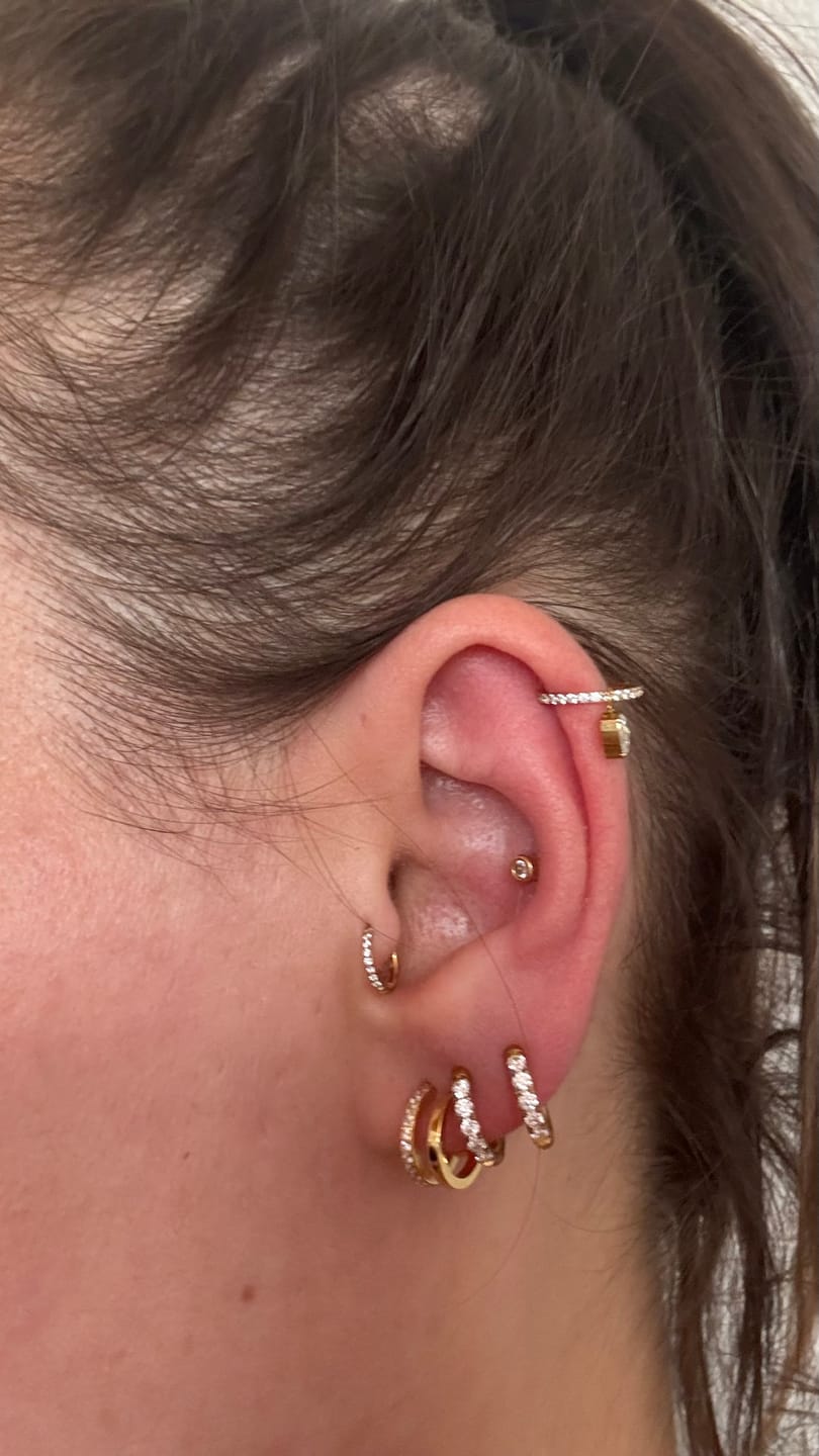 Customer photo review of Drop Clicker Piercing | Chirurgenstahl