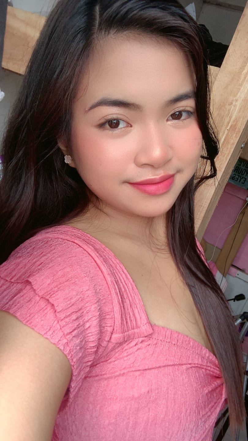 Customer photo review of Stay Matte Poreless Oil Control Powder