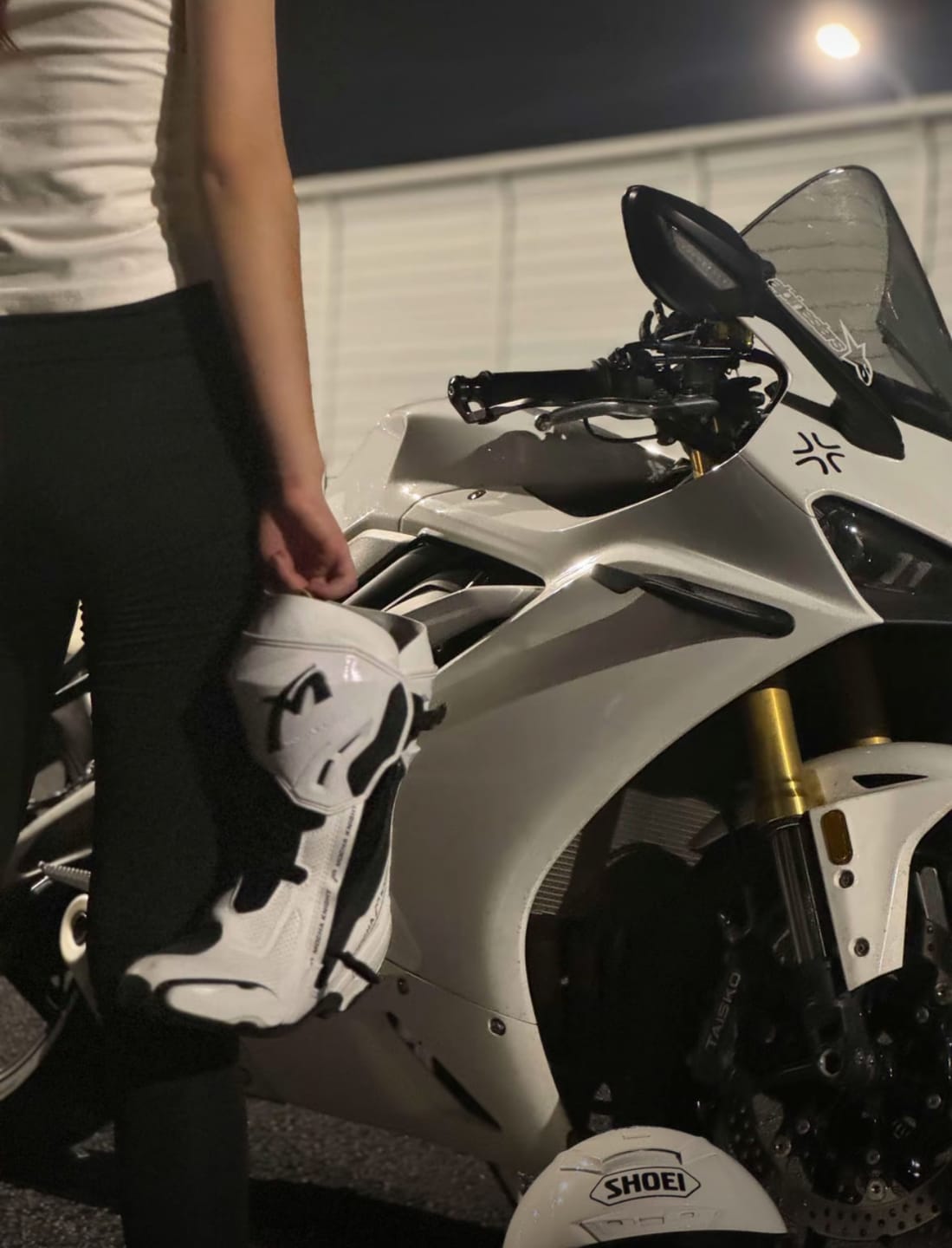Customer photo review of Allgoal White Motorcycle Riding Boots