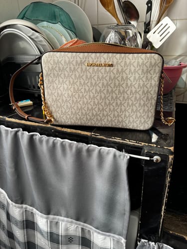 Customer photo review of Michael Kors Logo Woven Dust Bag