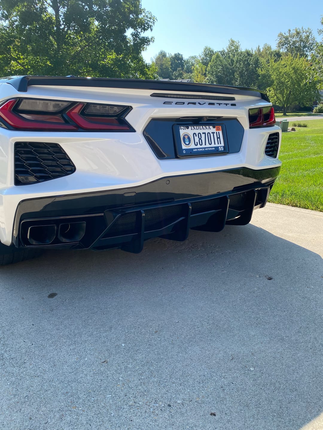 Customer photo review of Chevrolet Corvette C8 Z51 Add-On Rear Diffuser Fin