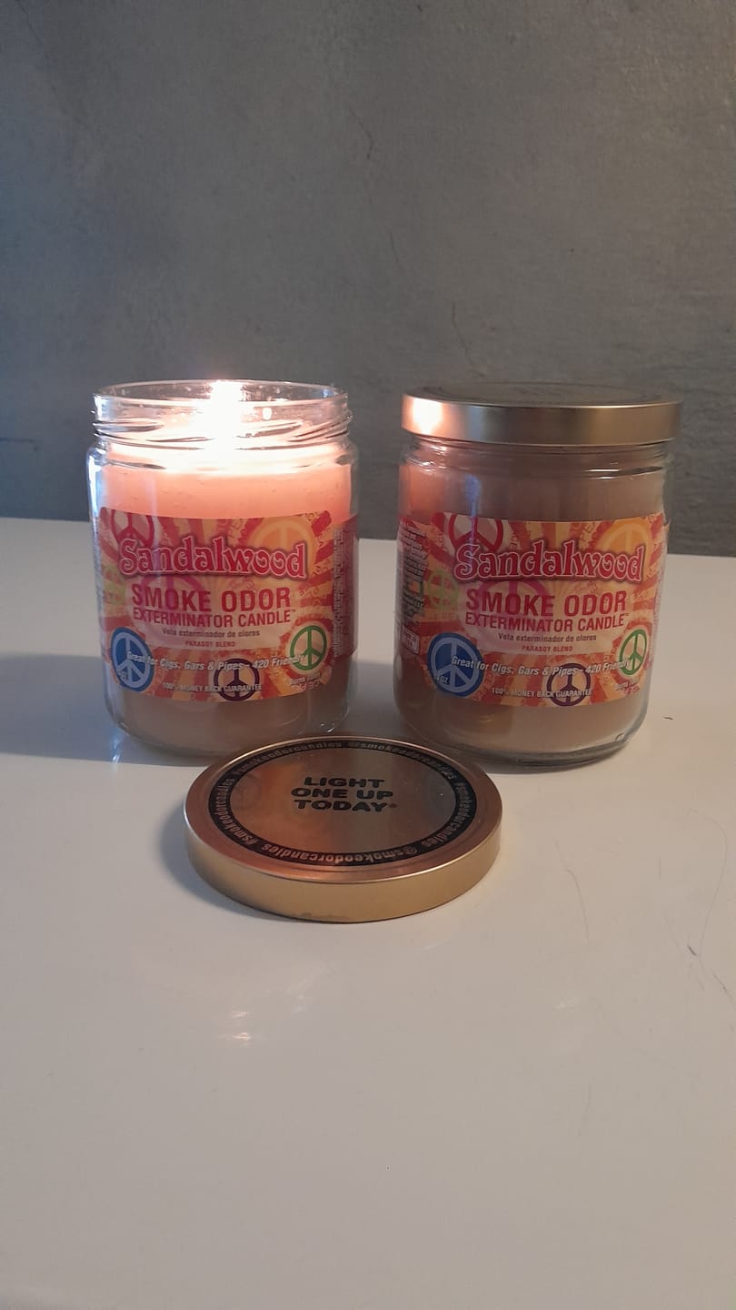 Customer photo review of Sandalwood Candle