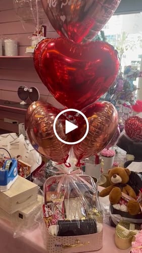 Customer video review of Shiny Tanaor Necklace