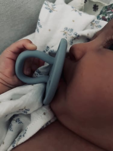 Customer photo review of Kit 3 Chupetes CLÁSICOS Nenina & Co