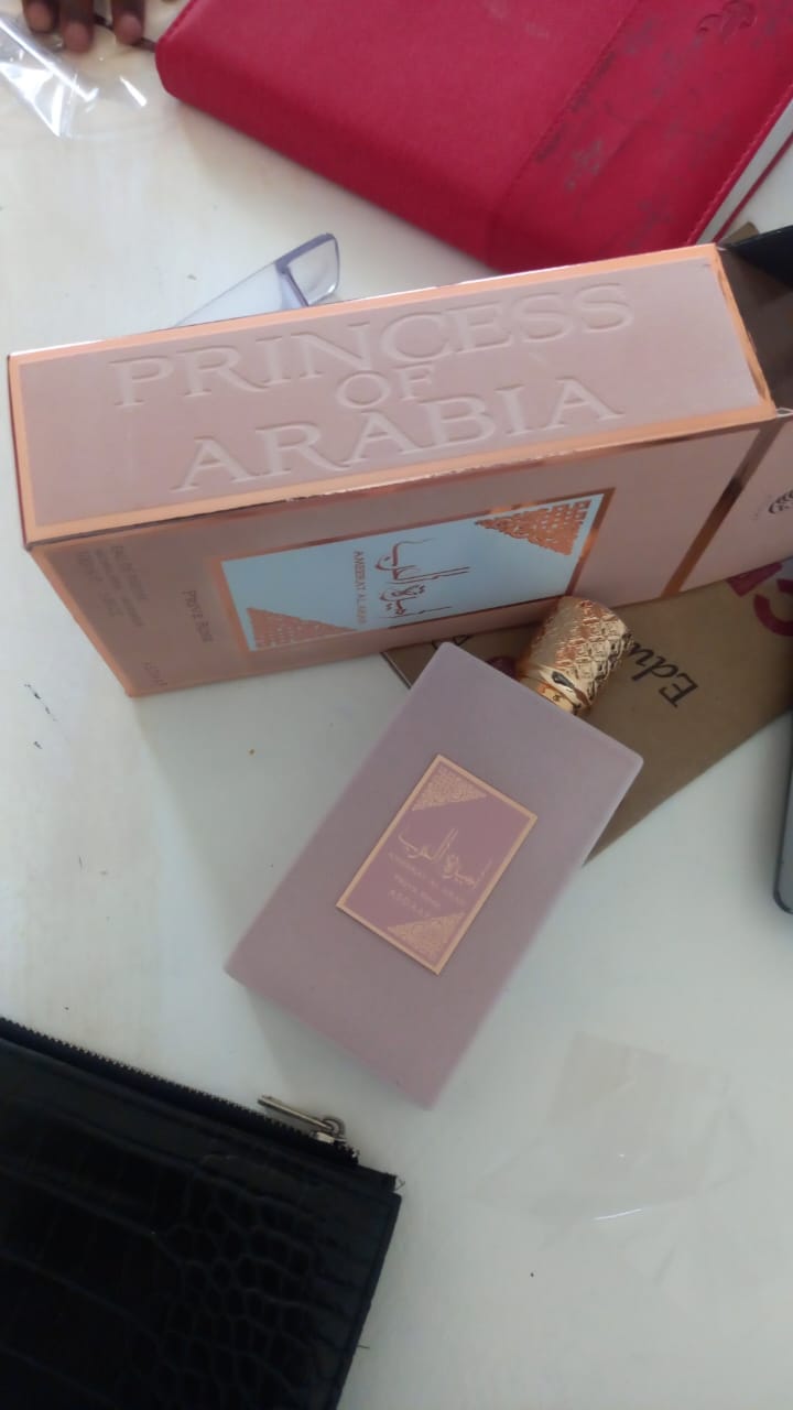 Customer photo review of Ameerat Al Arab Prive Rose 100ml