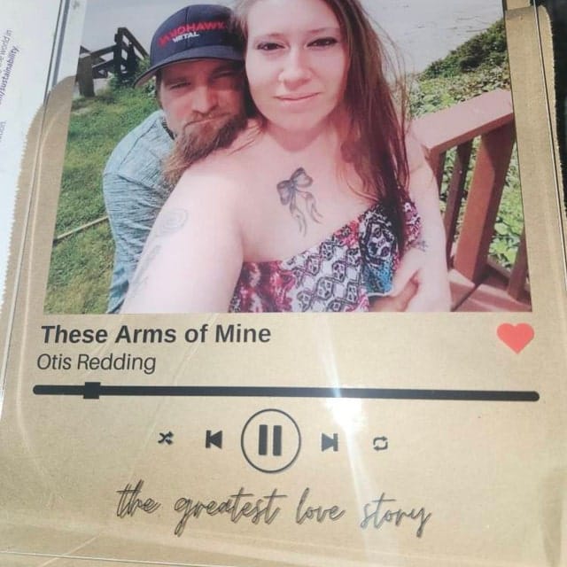 Customer photo review of Custom Spotify Music Plaque with Your Photo