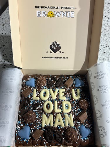 Customer photo review of Custom message fathers day brownie